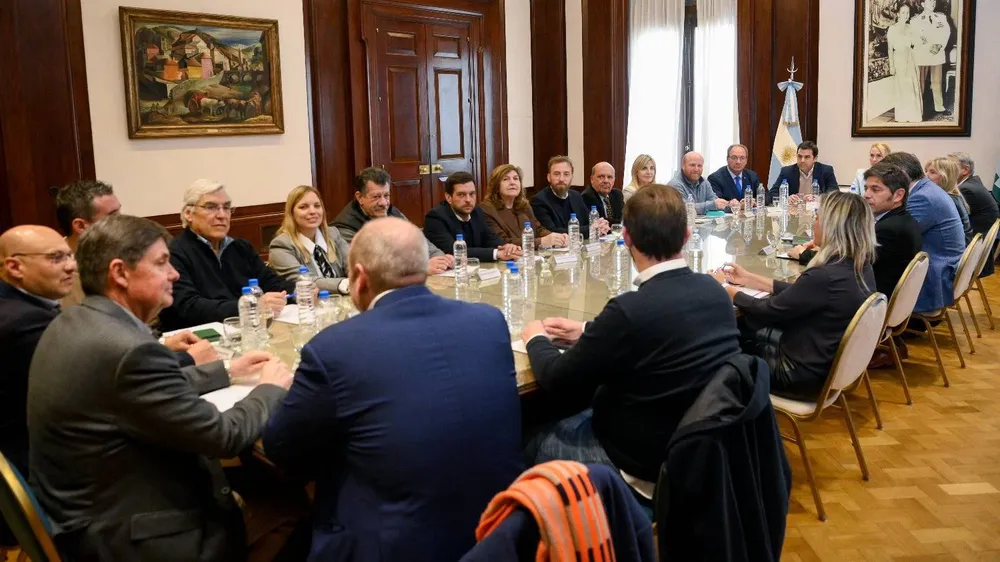 Del gasoil a los aguinaldos: las cuentas municipales y la respuesta bonaerense.
