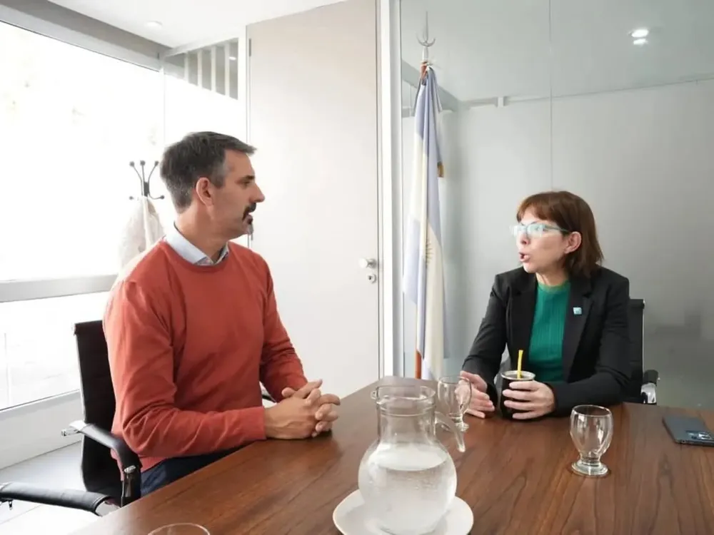 Ianantuony y Batakis.