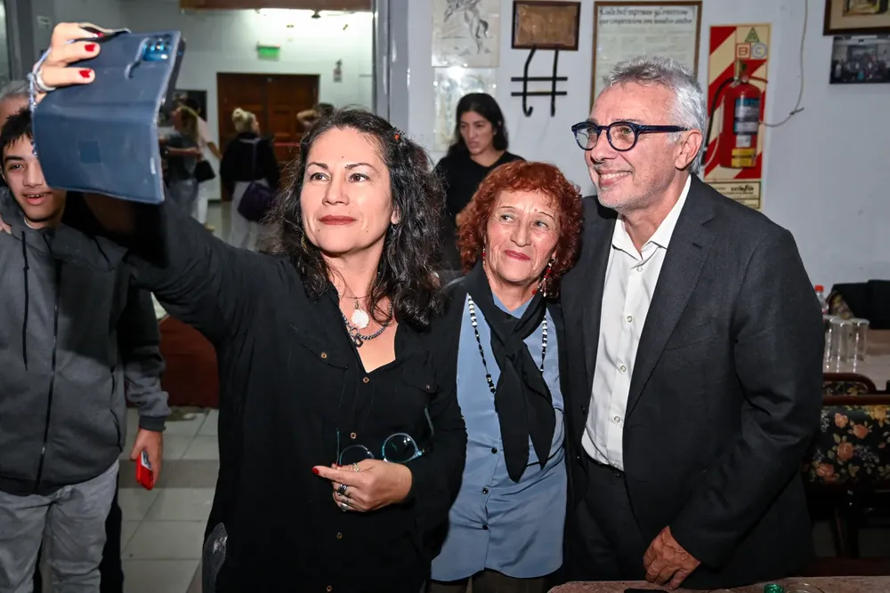 Zamora estuvo presente en el comienzo del ciclo la Peña de Noche 2024.