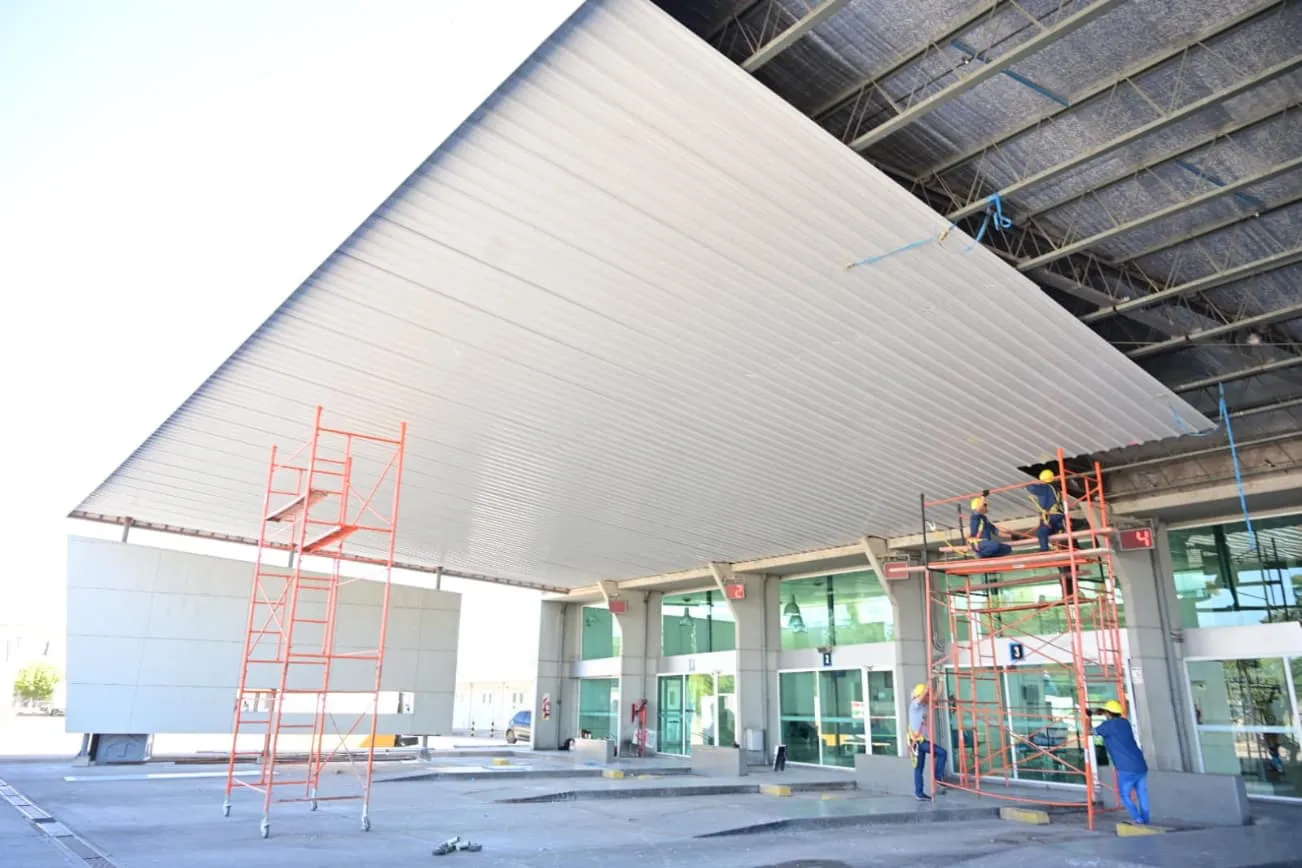 Susbielles supervisó avances en la Terminal de Ómnibus de Bahía Blanca 2