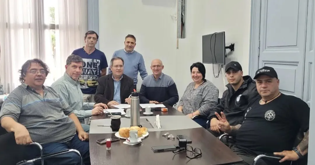 Acuerdan nuevo aumento salarial en General Pinto.
