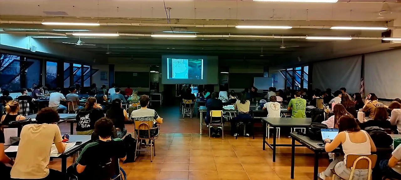 Rojas se vincula con la UNR